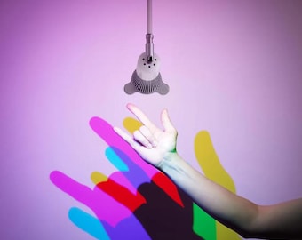 Bombilla CMYK 2: La bombilla LED que crea sombras de colores.
