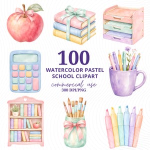 Può includere: Una collezione di clipart scolastiche ad acquerello in tonalità pastello con una mela con fiocco, libri impilati, un organizer da scrivania, una calcolatrice, una tazza con penne, una libreria, un barattolo con pennelli ed evidenziatori.