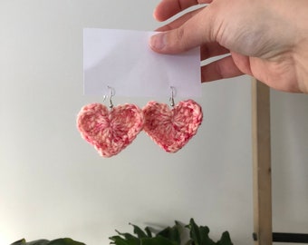 Pink and white heart crocheted earrings. Dangly heart earrings, Valentine's day jewelry. Gift for her under 20. Unique, funky earrings.