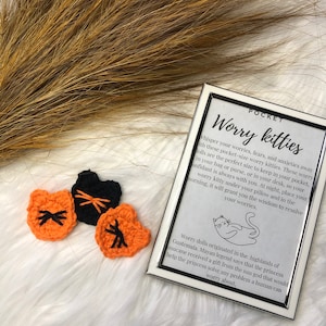 Worry doll, pocket cat, cat worry stone. Stress relief, anxiety relief gift. Worry pet pocket buddy. Cat memorial gift. Desk toy.