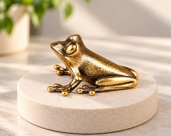 Frog Figurine Miniature Frog Statue Solid Brass Frog Sculpture Desk Decor Shelf Ornament Brass Animal Collectible Home Office Mini Art
