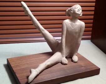 1978 AUSTIN PRODUCTIONS BALLERINA Young Dancer Klara Sever Floor Extension Pose Cast Foundry Stone 9x6 Walnut Base Signed VGd Cond