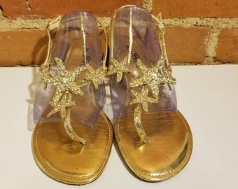 WILD ROSE HEELS Vintage Metallic Gold Rhinestone Star Wedge Sandals 80's Ocean Sea Vacation Beach T-Strap Summer 90's Retro Country Club 5/6