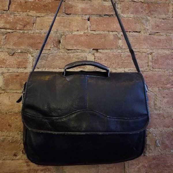 BLACK LEATHER BRIEFCASE // 90's Attache Genuine Leather Convertible Strap Silver Hardware Distressed Business Man Lawyer Columbia Laptop