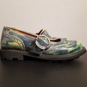 JOHN FLUEVOG SHOES // Wingtip Rockabilly Blue and Green Mary Janes Women's Preppy Hipster Artistic Punk Leather Rare Poland Buckle Flats Mod image 2