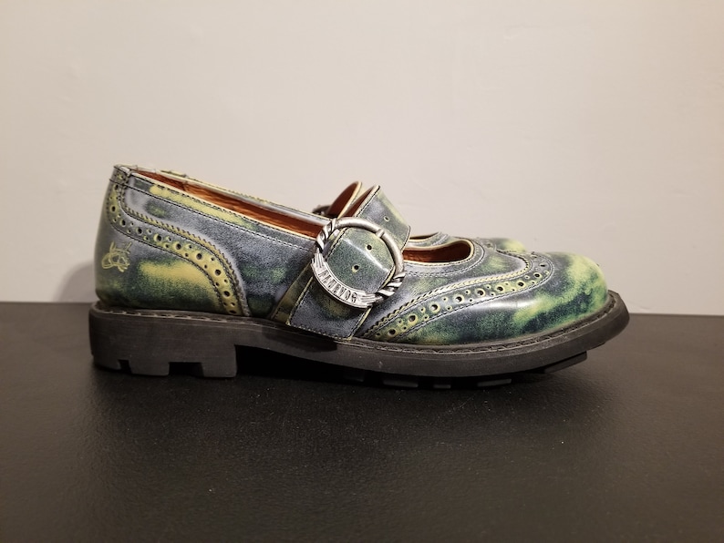 JOHN FLUEVOG SHOES // Wingtip Rockabilly Blue and Green Mary Janes Women's Preppy Hipster Artistic Punk Leather Rare Poland Buckle Flats Mod image 2