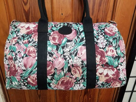 FLORAL TRAVEL BAG // 80's Flower Print 