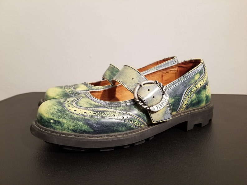 JOHN FLUEVOG SHOES // Wingtip Rockabilly Blue and Green Mary Janes Women's Preppy Hipster Artistic Punk Leather Rare Poland Buckle Flats Mod image 1