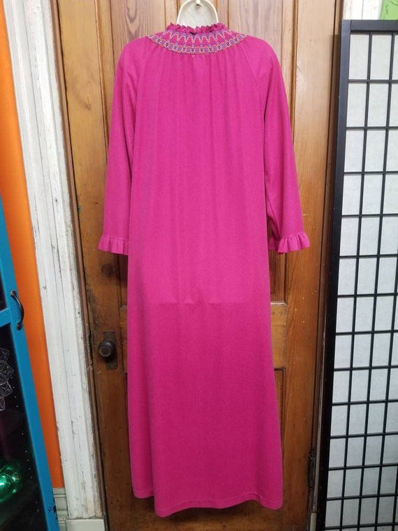 HOT PINK ROBE / 70's Loungewear Cozy Warm Nightgo… - image 6