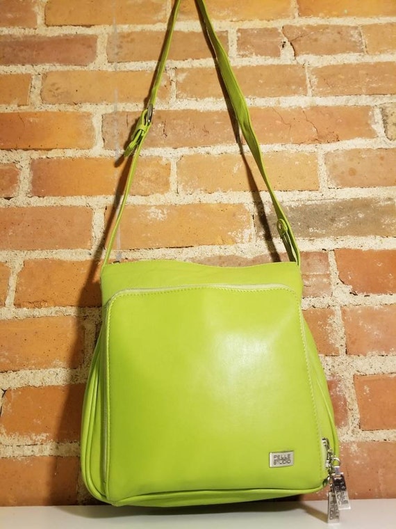 LIME GREEN PURSE // 90's Wilsons Pelle Studio Lea… - image 2