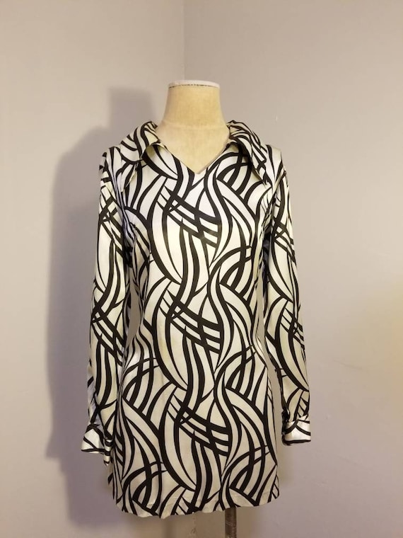 LADY BAYARD DRESS // Vintage Mod Black & White Ps… - image 1