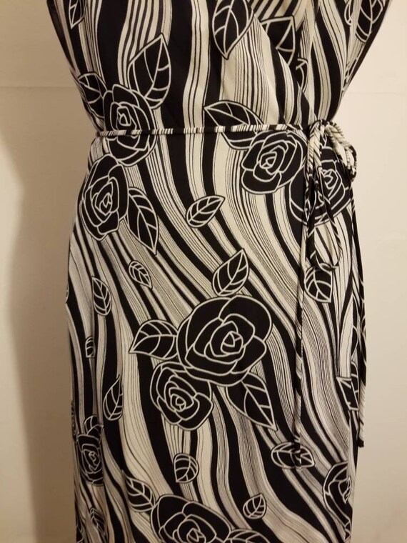 NOT FOR SALE // Black Floral Dress Vintage Yves C… - image 7