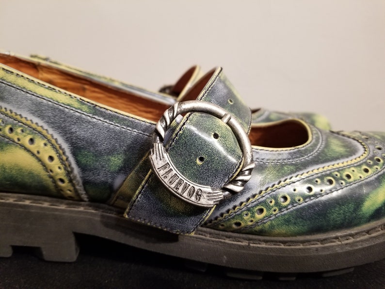 JOHN FLUEVOG SHOES // Wingtip Rockabilly Blue and Green Mary Janes Women's Preppy Hipster Artistic Punk Leather Rare Poland Buckle Flats Mod image 5