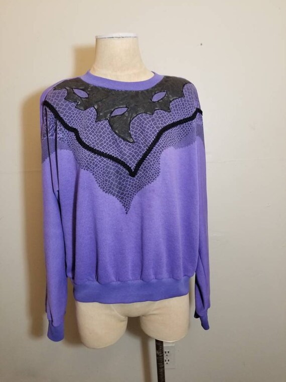 VINTAGE PURPLE SWEATSHIRT // Retro 80's Extravaga… - image 1