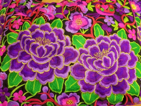 EMBROIDERED SHOPPER BAG // Vintage Purple Hot Pin… - image 3