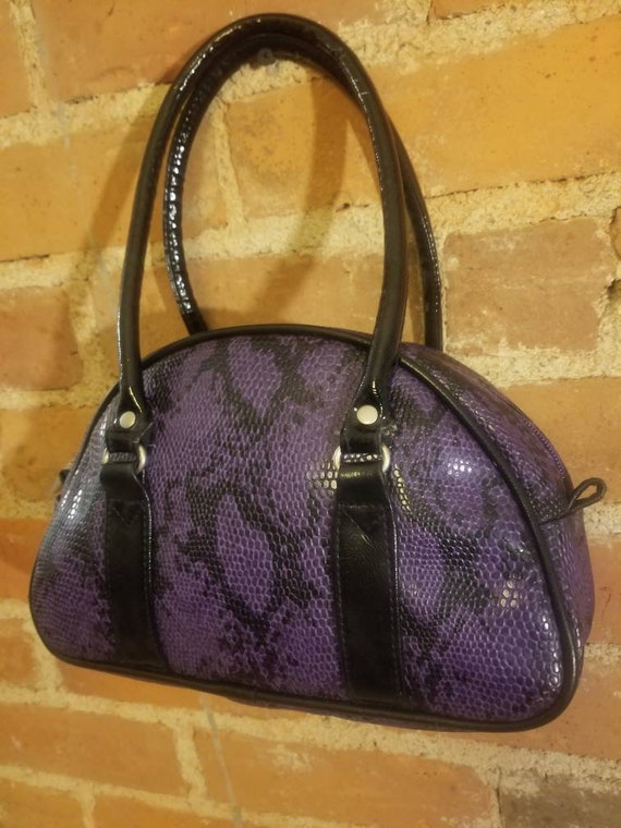 STEVE MADDEN PURSE // 90's Purple & Black Faux Sn… - image 4