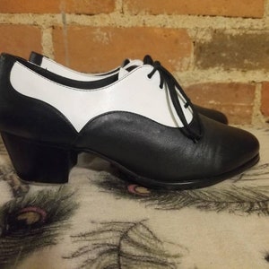 Capezio chorus deals heels