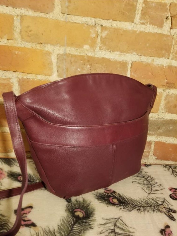 RED LEATHER PURSE // 70's Oversized Oxblood Wine … - image 3