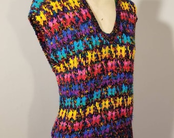 RAINBOW SWEATER VEST // Vintage 80's Colter Bay Colorful Knit Geometric Multi Color Sleeveless Sweater Pullover 90's Petite M Retro V Unisex