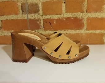 THE LEATHER COLLECTION Heels // Vintage 90's Does 70's Brown Cut Out Leather Chunky Platform Sandals Clueless Size 7.5/8 39 Hippie Hipster