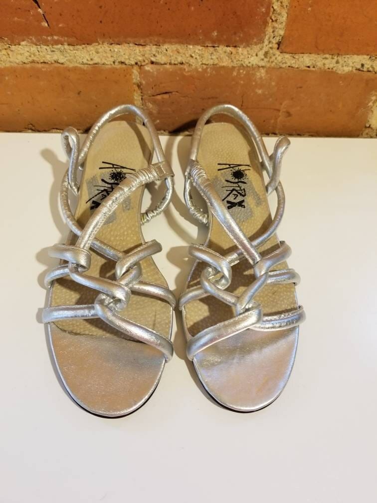 Metallic silver huaraches sale