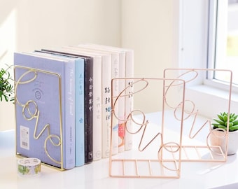 Liefdevormige metalen boekensteunen paar decoratieve boekenstandaard boekenhouder voor kantoor thuisstudiebureau
