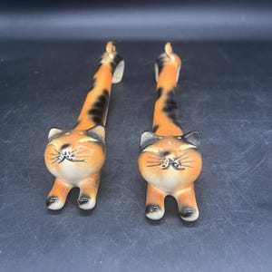 Cat Stretch Longboy Salt and Pepper Set Exclusive BP Japan Porcelain Calico Cats Stylized Figurine FREE SHIPPING