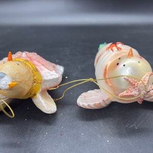 Hand Painted Snowmen Sea Angels Christmas Tree Ornaments Seashells Beachy Pastels Pair image 3