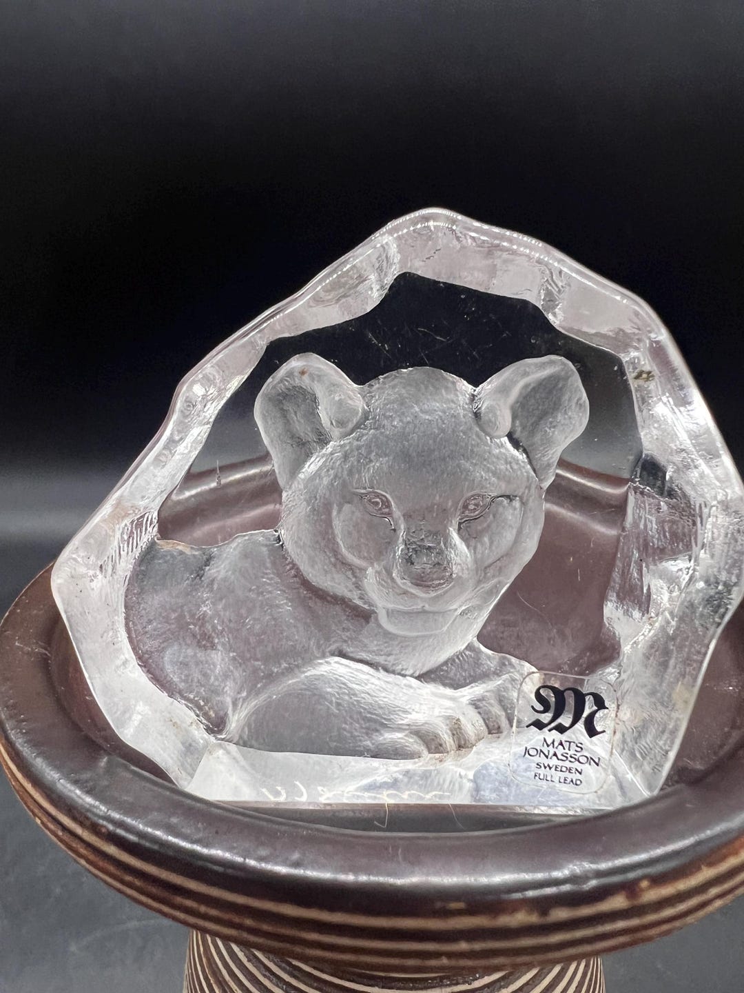 Mats Jonasson Sweden クリスタル　シロクマ親子 Mats Jonasson Maleras Sweden Etched Crystal Lion Cub Figurine
