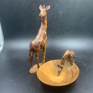 Giraffes Carved Wooden Standing Figure and Giraffe Bowl Set of Two Vintage image 5