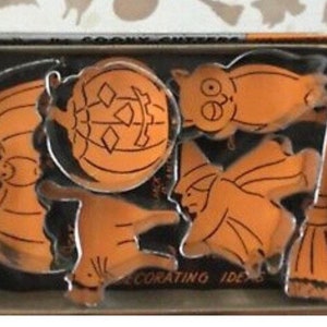 Halloween Trick or Treat Halloween Cooky Cookie Cutters in Original Box Bottom No Top For Decor image 3