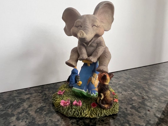 Peanut Pals ' Teeter-totter Fun ' Elephants Sculpture Collection