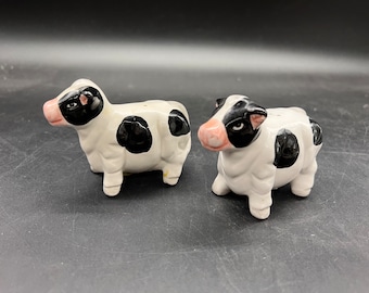 RH Macy Holstein Cow Salt Pepper Shakers vintage FREE SHIPPING