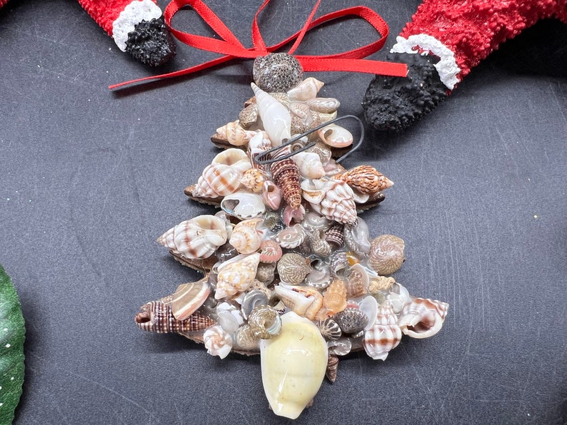 Beach Theme Hawaii Christmas Ornaments Set of 5 Shell Encrusted Tree 2 Starfish Santa and 2 Maui image 6