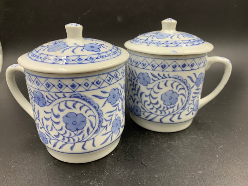Williams Sonoma Chinoiserie Lidded Tea Cups Coffee Mugs Grand Cuisine IDC Vintage image 1