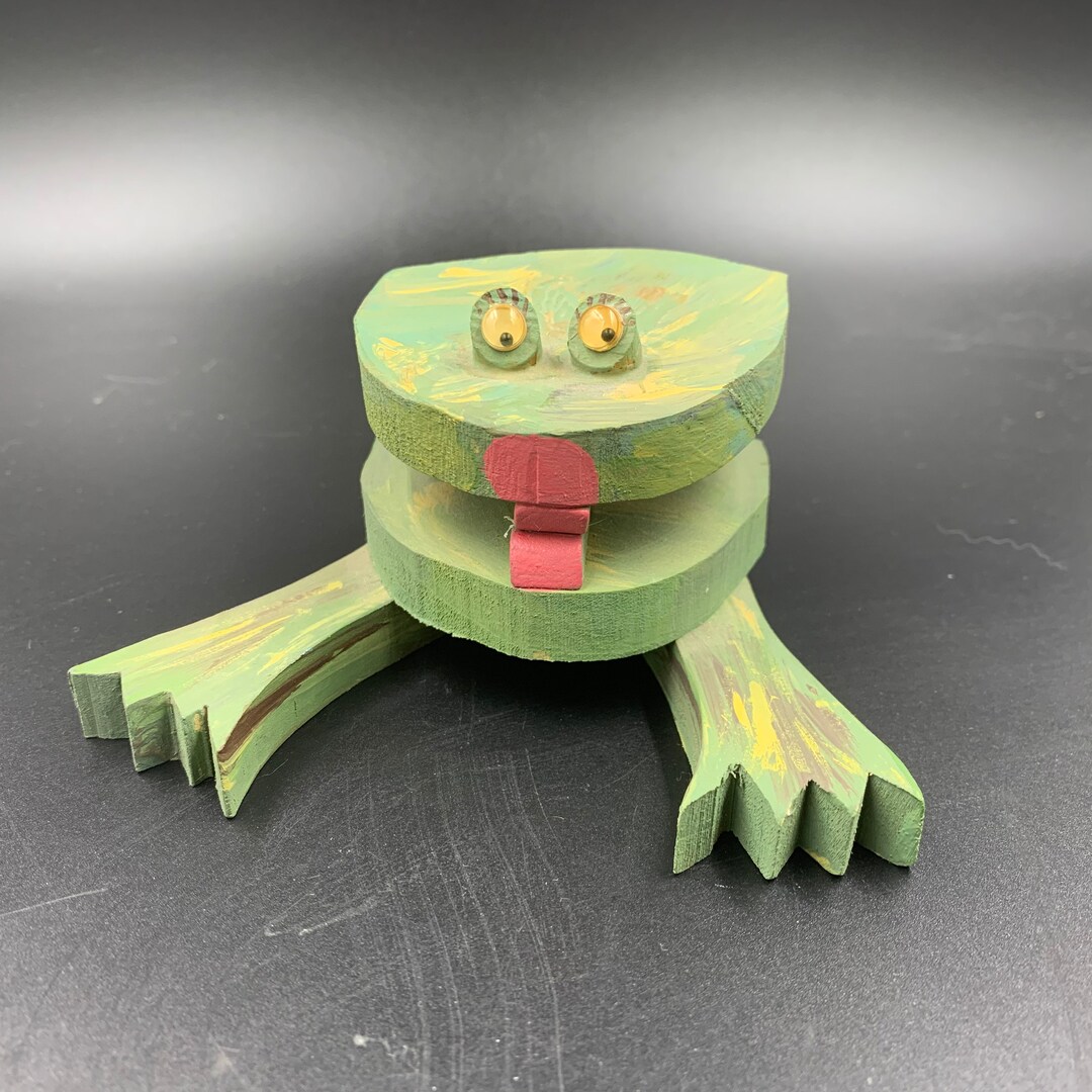 Frog Clothespin Memo Holder Wooden Hand Painted Googlie Eyes Etsy
