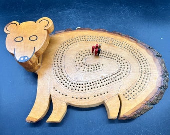Handmade Cribbage Board Live Edge Wood Bear Shaped Cabin Woods Card Game Clip for Cards