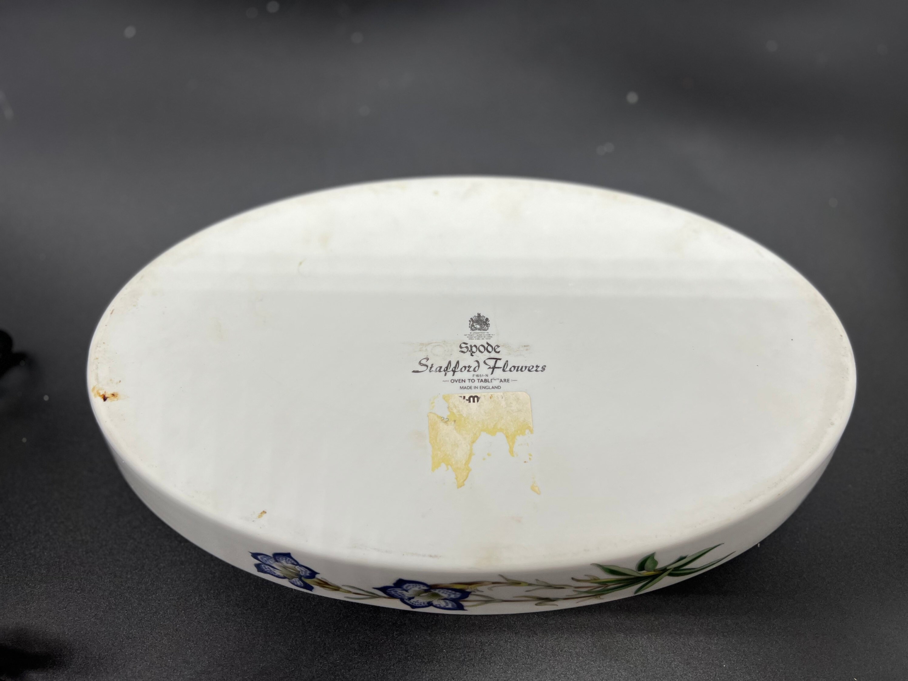 Spode Stratford Flowers 三角皿 上部より14.5×2.5 Vintage Spode Stafford Flowers Oval Casserole Dish, Gold Trim Bone