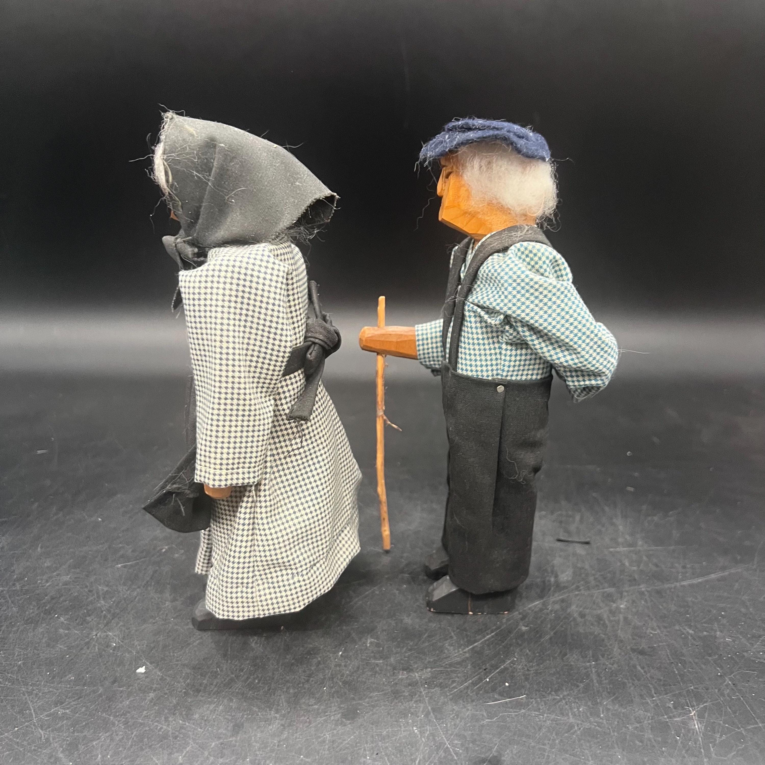 Hand Carved Folk Art Granny and Pappy Dolls, 8