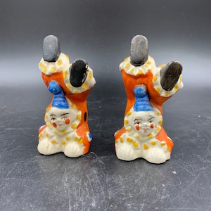 Clowns Salt and Pepper Shakers 1950s  Ceramic Vintage Set of 2 FREE SHIPPING