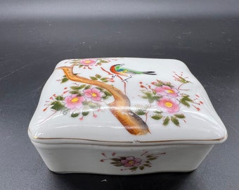 Occupied Japan Andrea S Vintage Trinket Box Hand Painted Circa 1945-1951