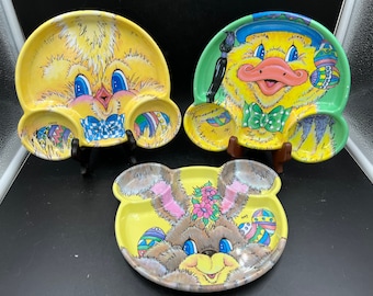 Ullman Co Delbert Holiday Divided Kid's Plastic Plates Duck Bunny Chick Set of 3 Vintage 1990s