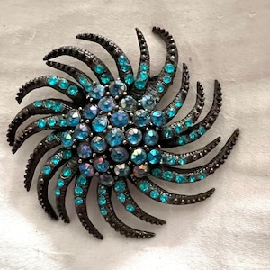 Vintage Pinwheel Brooch Pin Blue Rhinestones Octopus Tentacles Pin Jewelry FREE SHIPPING