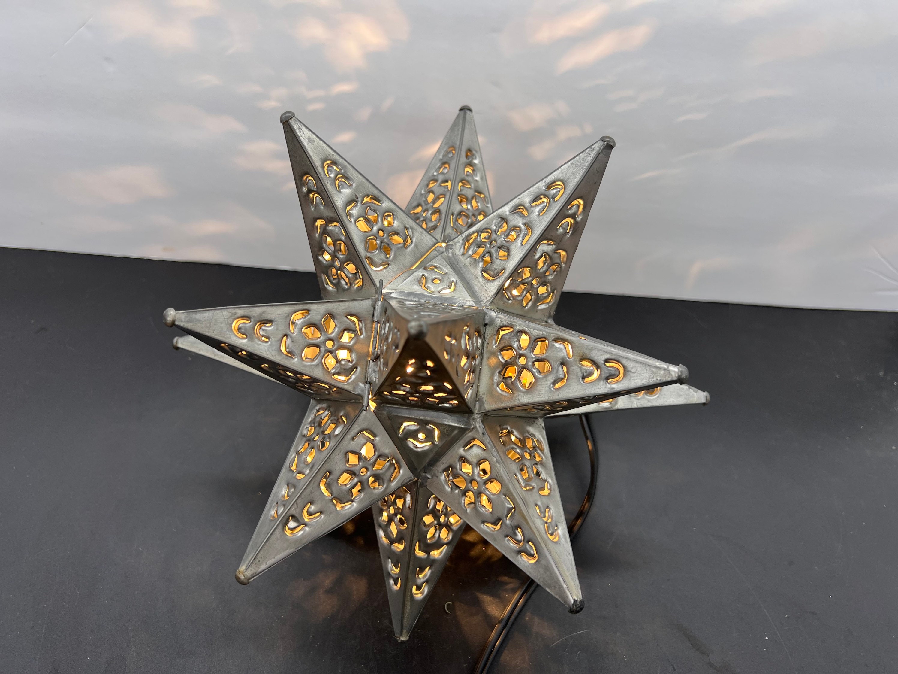 Tin Moravian Star Pendant Light – Small