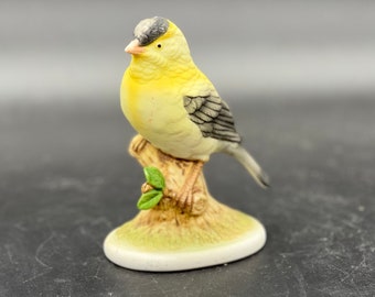 Lefton China Vintage Gold Finch Bird Figurine KW 6609 Bisque Porcelain