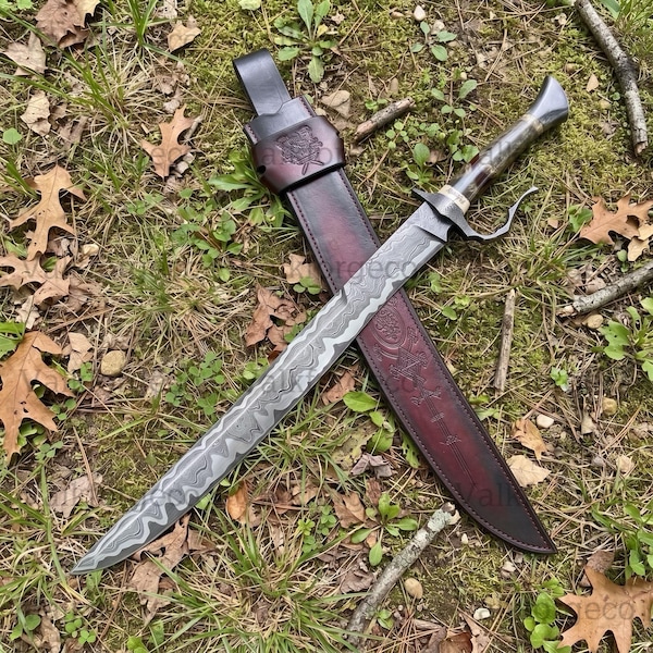 Elven Short Sword | Handmade Damascus Steel Fantasy Replica with Leather Scabbard