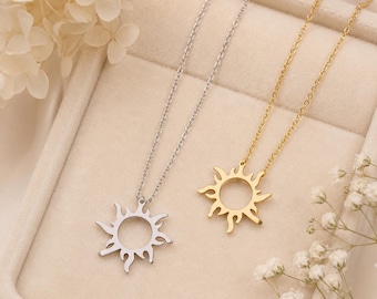 Rapunzel Sun Necklace, Celestial Necklace, Sunburst Nacklace, Sunshine Round Pendant Necklace, Gold Necklace, Minimalist Dainty Necklace