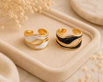 Black Onyx Ring, Pearl Ring, Resizable Ring, Gold Pearl Ring, Signet Ring, Minimalist Dainty Ring, Stacking Ring, Ring Jewelry Gift for Her