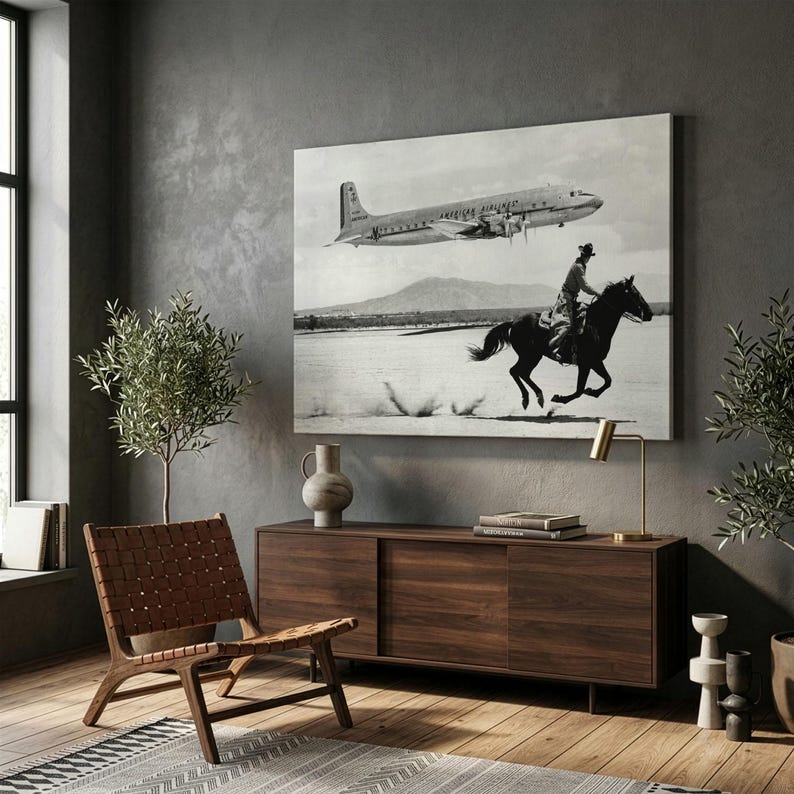 Canvasafdruk vliegtuig American Airlines, vintage luchtvaart muurkunst, foto cowboy te paard, reisdecor halverwege de eeuw, zwart-witte kunst afbeelding 3