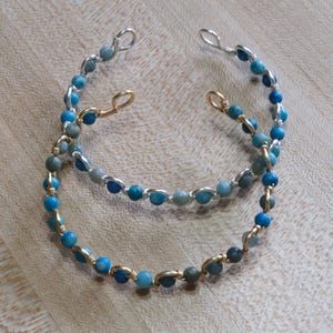 Beaded Bracelet for Women - Turquoise Blue Kingfisher Squiggly Wire Wrapped Bracelet - Boho Ocean Dainty Handmade Adjustable Jewelry
